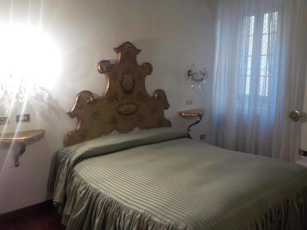 Hotel Antica Locanda Roma Dış mekan fotoğraf
