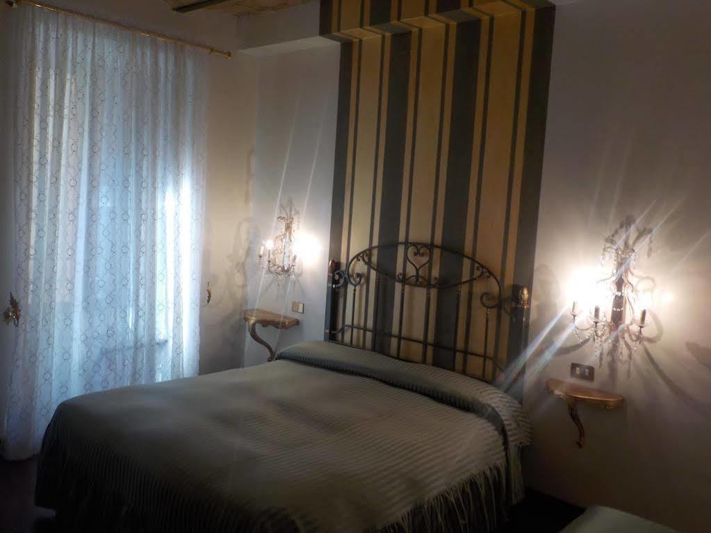 Hotel Antica Locanda Roma Dış mekan fotoğraf